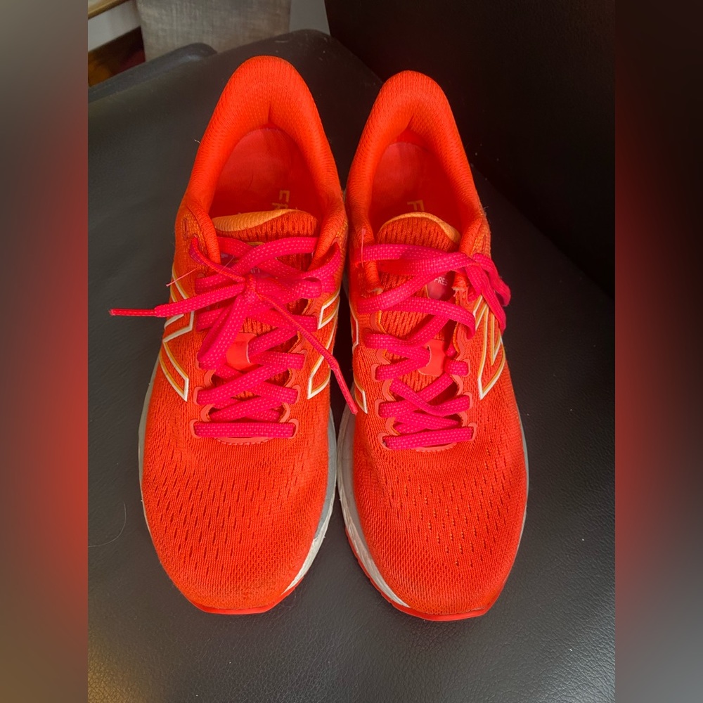 women’s new balance running shoes